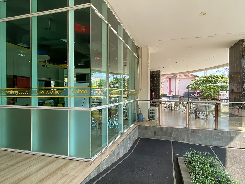 Coworking Space Sentraland Semarang 5